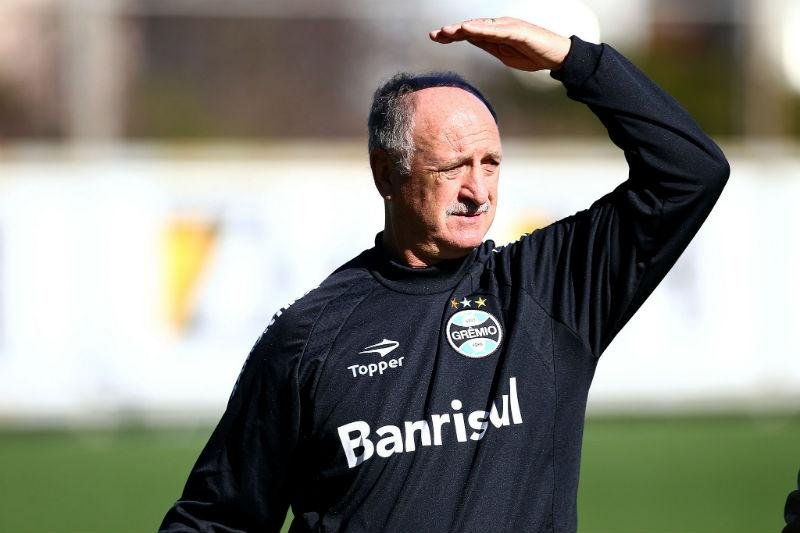 Luiz Felipe Scolari aproveitou o treino para aprimorar a parte ofensiva do Gr&ecirc;mio