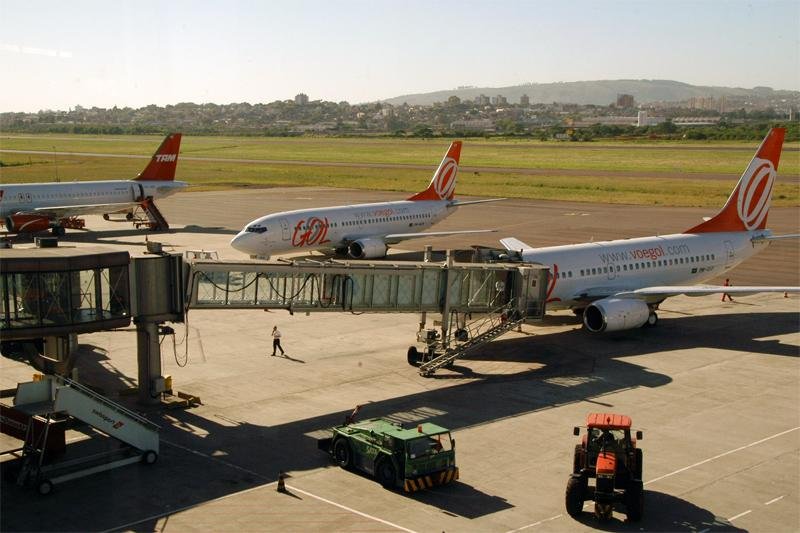 Diretores afirmam que empresas a&eacute;reas nacionais perdem competitividade contra estrangeiras