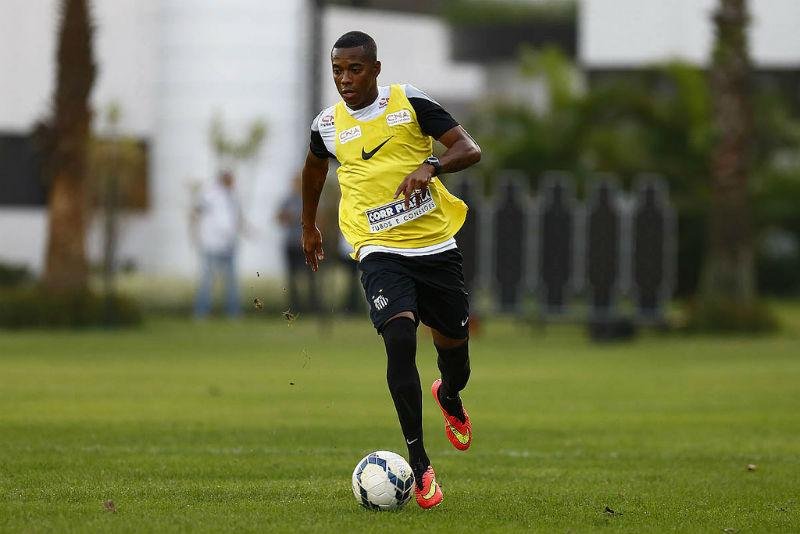 Robinho tem nome no BID e est&aacute; liberado para reestrear pelo Santos
