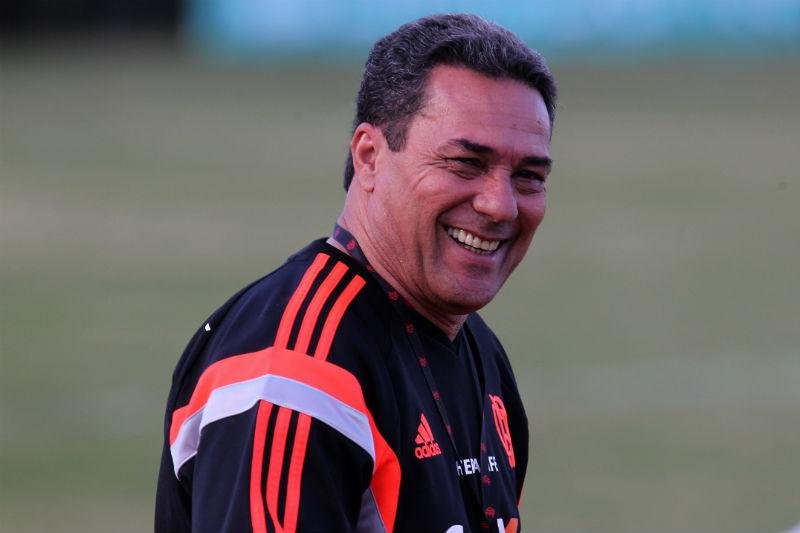 Luxemburgo convoca torcida do Flamengo para duelo contra Sport 