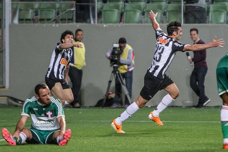 D&aacute;tolo marcou o gol da vit&oacute;ria nos minutos finais da partida