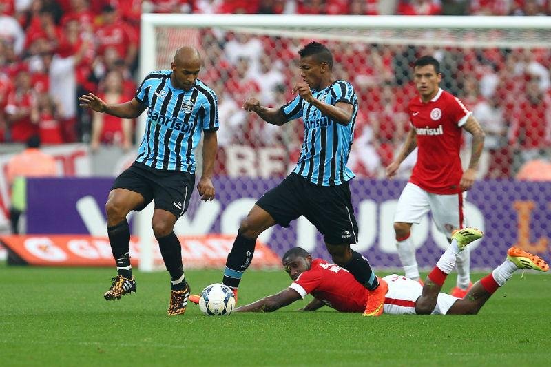 Rui Costa v&ecirc; Gr&ecirc;mio abalado e fala em trabalhar emocional 