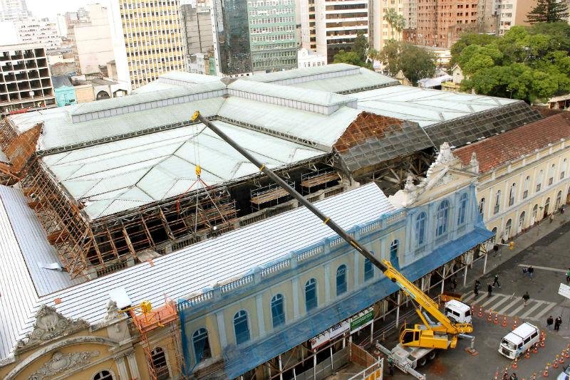 Interrup&ccedil;&atilde;o ser&aacute; feita para obras no telhado do Mercado P&uacute;blico