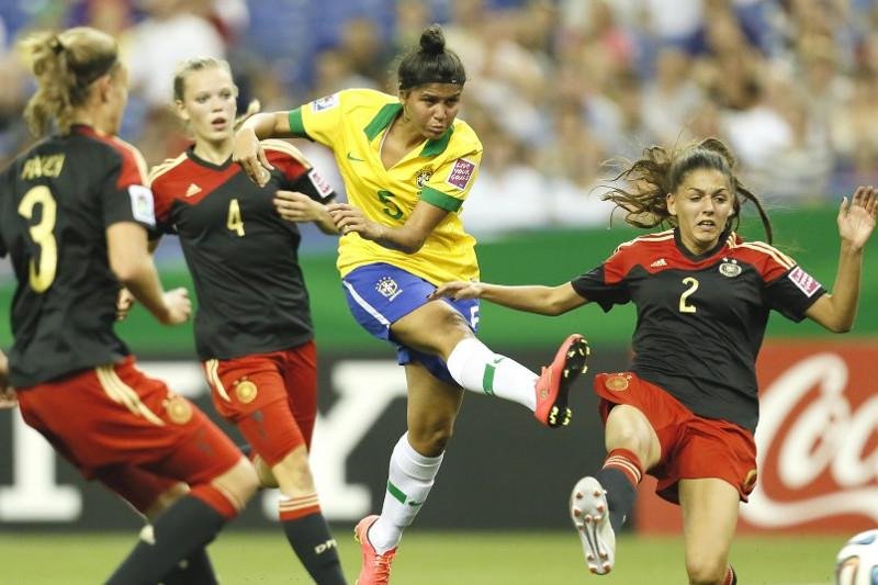 Pesadelo da Copa se repetiu no Canad&aacute;, com cinco gols sofridos em apenas um tempo