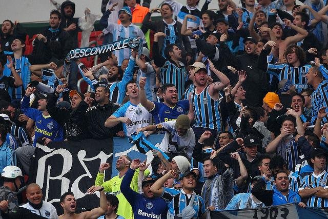 Geral do Gr&ecirc;mio pode ser proibida de levar faixas e instrumentos na Arena 