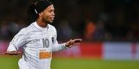 Técnico não tem informações da direção sobre possível negociação com Ronaldinho