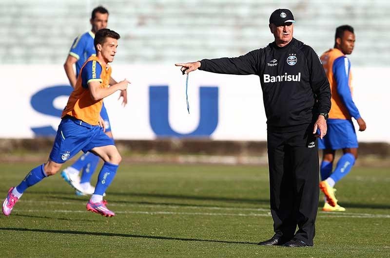 Imprensa s&oacute; teve acesso no final do treino