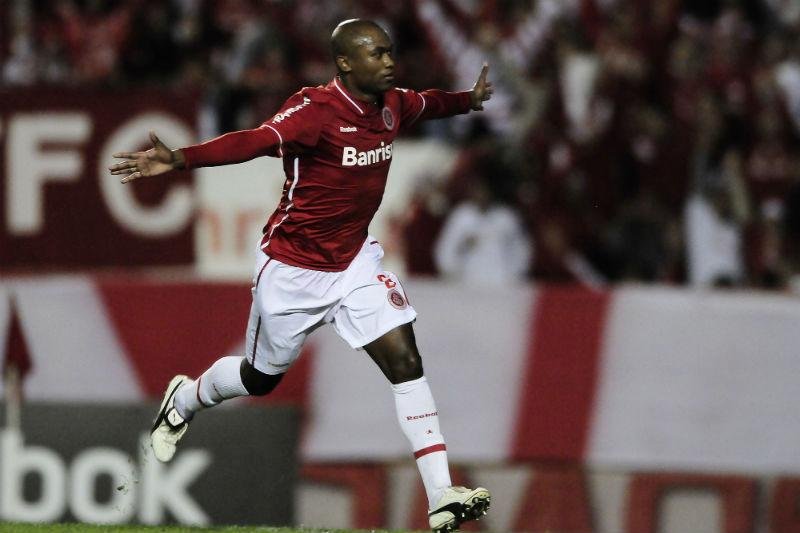Kleber conquistou uma Libertadores, uma Recopa e quatro estaduais no Inter
