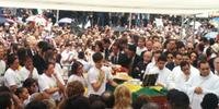 Milhares de pessoas homenageiam Campos em Recife 
