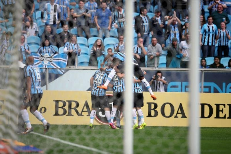 Lucas Coelho ampliou ampliou o placar para o Gr&ecirc;mio no come&ccedil;o do segundo tempo