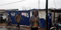 Libéria encontra 17 pacientes fugitivos infectados com ebola 