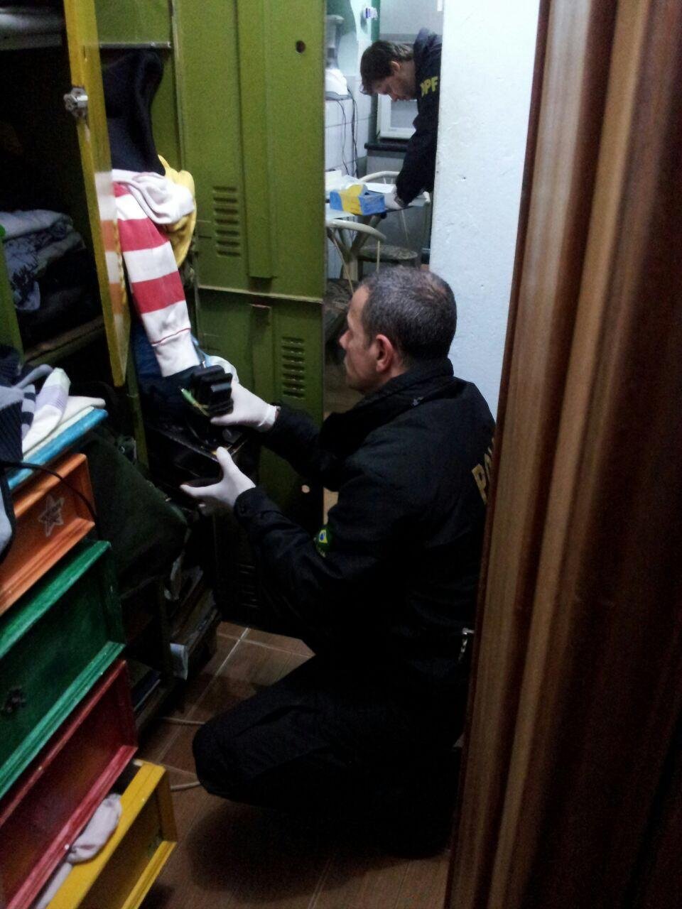Foram cumpridos dois mandados de busca e apreens&atilde;o na Capital