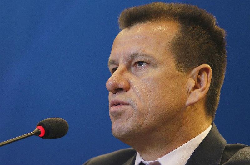 Dunga elogia trio de novatos convocados para amistosos