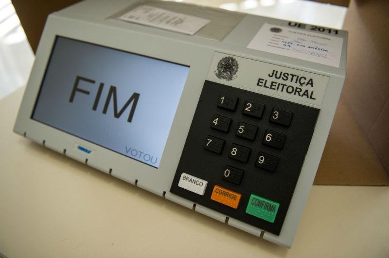 Quase 5 mil eleitores poder&atilde;o votar em tr&acirc;nsito no Rio Grande do Sul
