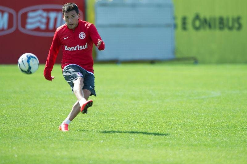 Proposta de R$ 48 milh&otilde;es pelo meia foi confirmada pelo presidente do Inter  