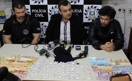 Segundo a pol&iacute;cia, criminosos roubavam os ve&iacute;culos e em seguida ligavam para as v&iacute;timas pedindo dinheiro