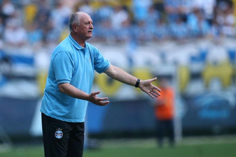 Felip&atilde;o come&ccedil;a a pensar alternativas para escalar o Gr&ecirc;mio na Copa do Brasil