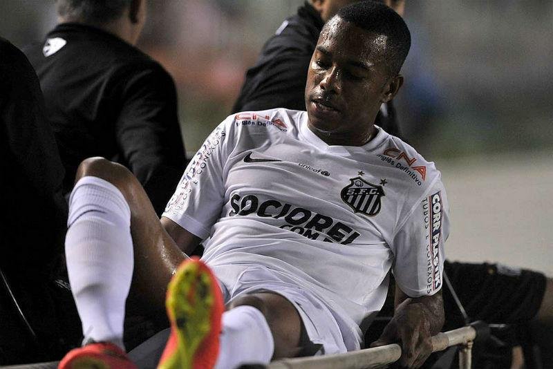 Robinho sofreu les&atilde;o em jogo contra  At&eacute;tico-PR