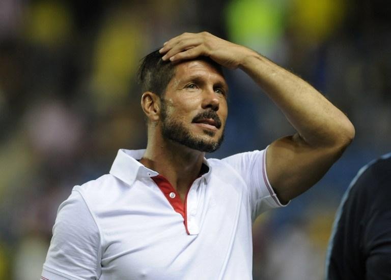 Simeone recebe oito partidas de suspens&atilde;o por tapa em juiz