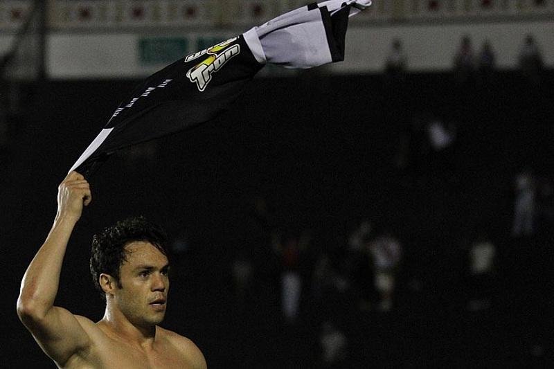 Kl&eacute;ber marcou o gol de empate vasca&iacute;no