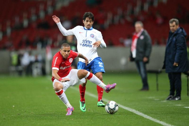 Wellington Paulista reclama de solid&atilde;o no ataque do Inter