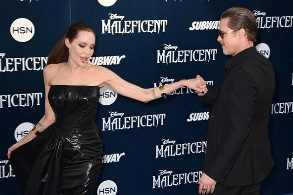 Angelina Jolie e Bradd Pitt se casam na Fran&ccedil;a