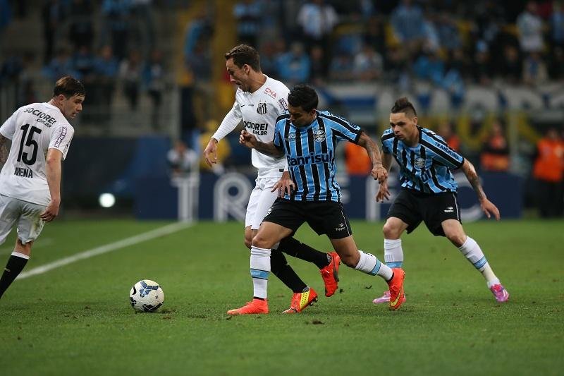 Lateral destacou bom futebol e chances de gol