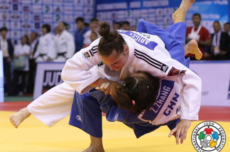 Ga&uacute;cha de 23 anos garantiu a prata no Mundial de Jud&ocirc; 