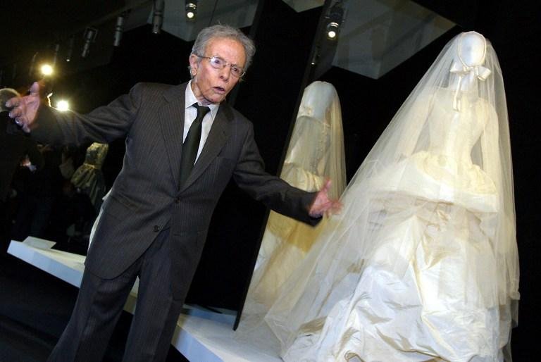 Morre Manuel Pertegaz, mestre da alta-costura