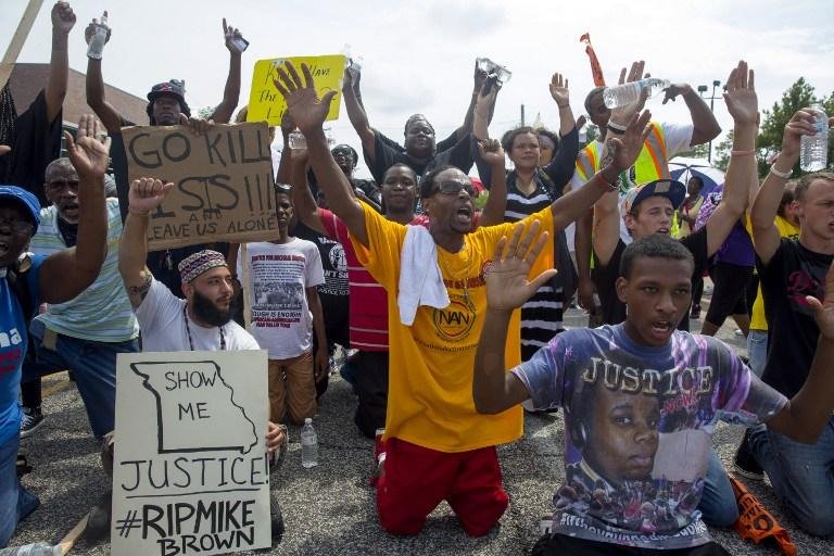 Manifesta&ccedil;&atilde;o pac&iacute;fica foi organizada por coaliz&atilde;o de ativistas afro-americanos