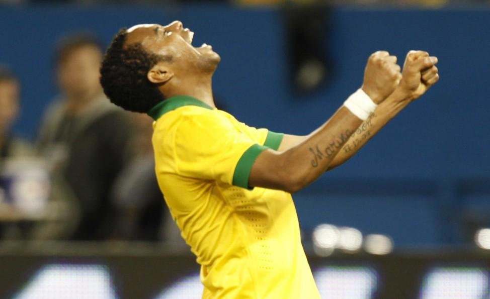 Ap&oacute;s Marcelo, Robinho &eacute; convocado para Sele&ccedil;&atilde;o