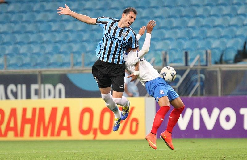 Gr&ecirc;mio avan&ccedil;a uma posi&ccedil;&atilde;o no Brasileiro com a vi&oacute;ria