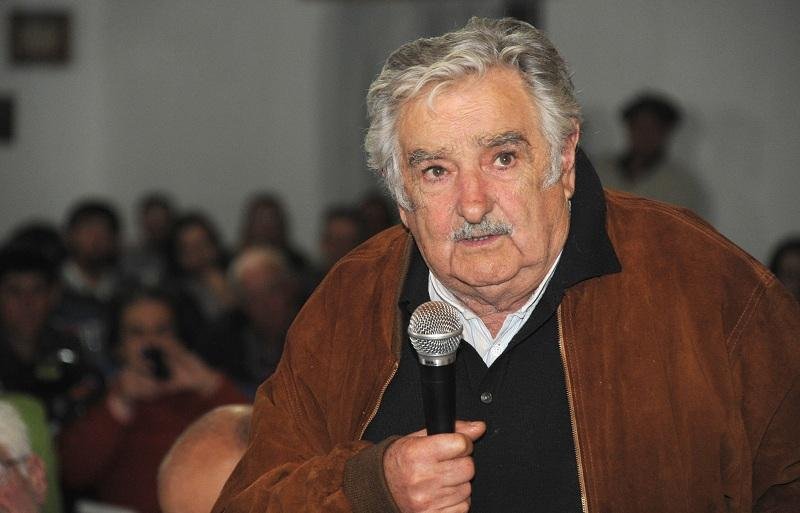 Presidente uruguaio Pepe Mujica cumpre agenda no RS na quarta
