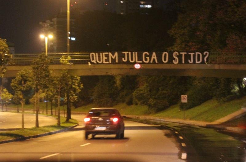 Manifesta&ccedil;&atilde;o ocorreu na avenida Goethe 