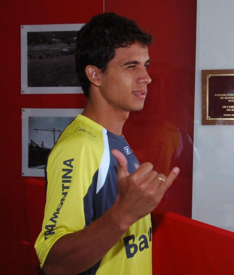 Inter tem acordo de prefer&ecirc;ncia com Nilmar 