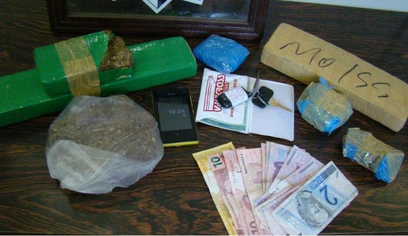 Dois homens s&atilde;o presos com dois quilos de maconha em Canoas