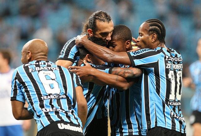 Gr&ecirc;mio mira G4 e quer ampliar sequ&ecirc;ncia de vit&oacute;rias contra Atl&eacute;tico-PR 