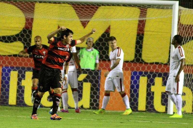 Falhas defensivas e ataque inoperante resultaram em mais um trope&ccedil;o no Brasileir&atilde;o