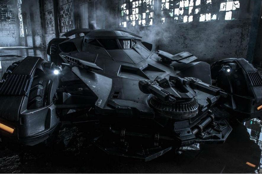 Diretor de novo filme do Batman divulga imagem de Batm&oacute;vel 