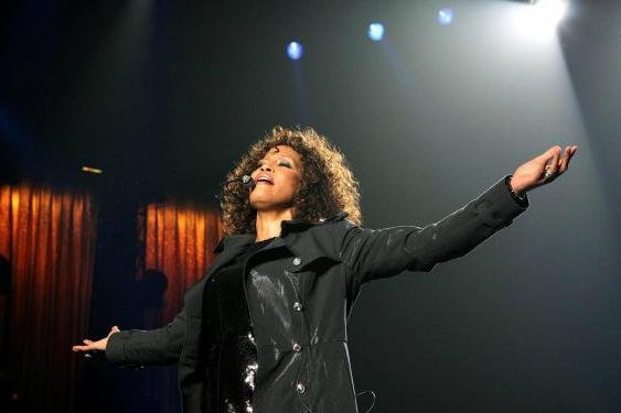 &Aacute;lbum p&oacute;stumo de Whitney Houston ser&aacute; lan&ccedil;ado em novembro 