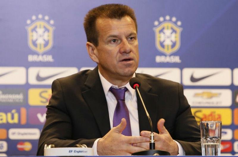 Dunga deixou Hulk fora ap&oacute;s comunicado do Zenit