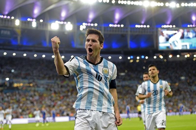 Messi estar&aacute; em campo e mais uma vez ser&aacute; a esperan&ccedil;a argentina contra o Brasil