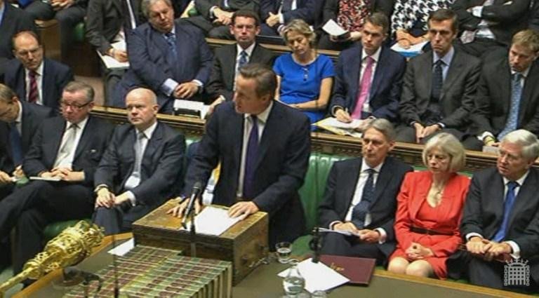 Cameron busca autoriza&ccedil;&atilde;o do Parlamento para bombardeios 