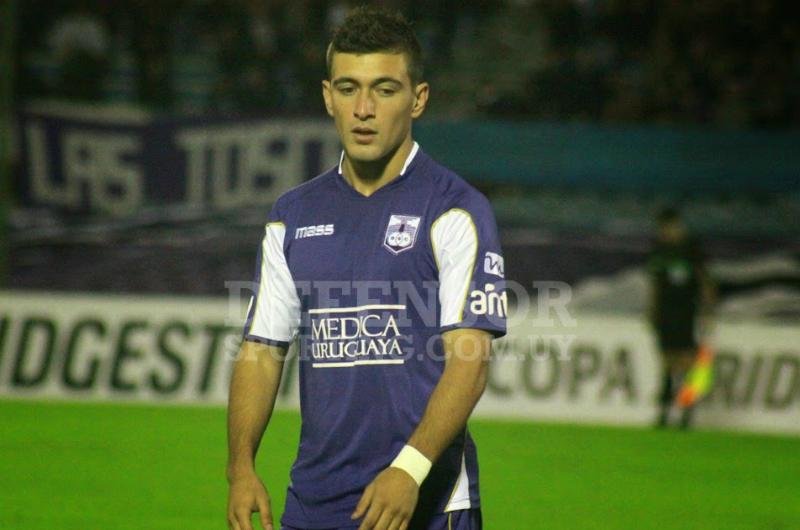 T&eacute;cnico do Defensor compara De Arrascaeta a D&rsquo;Alessandro