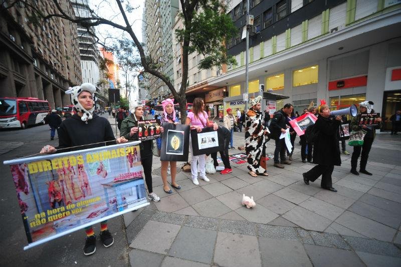 Manifesta&ccedil;&atilde;o acontece simultaneamente em todo o planeta 