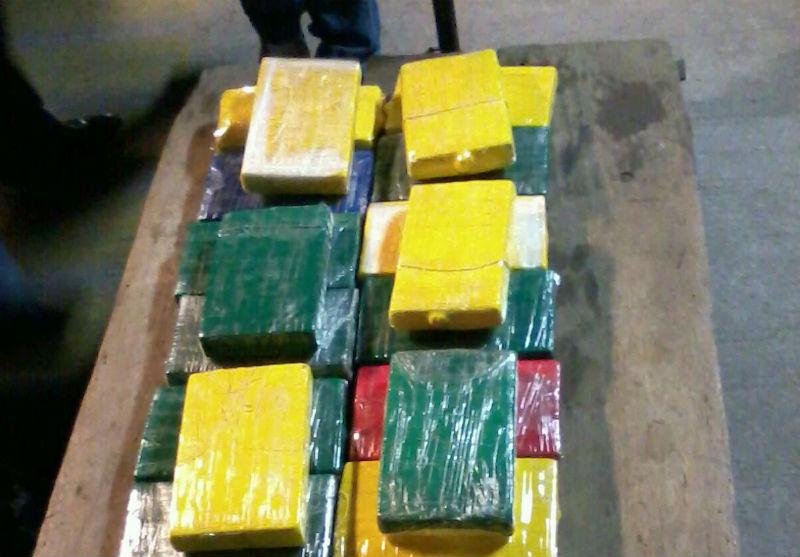 Pol&iacute;cia apreende 25 quilos de coca&iacute;na em Gravata&iacute;