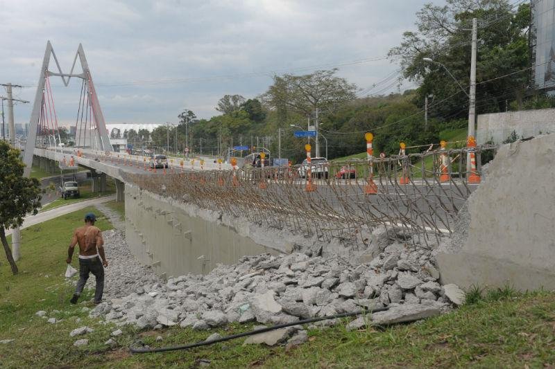 Obras da Copa seguem inacabadas na Capital