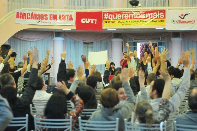 Assembleia nesta segunda definiu detalhes da greve
