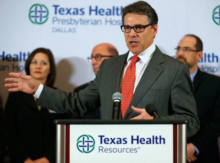 Governador do Texas, Rick Perry, concede entrevista coletiva sobre primeiro caso confirmado de ebola 