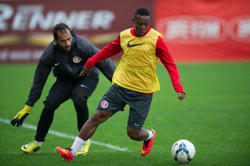 Wellington Martins e Vald&iacute;via s&atilde;o poss&iacute;veis substitutos de Sasha no Inter 